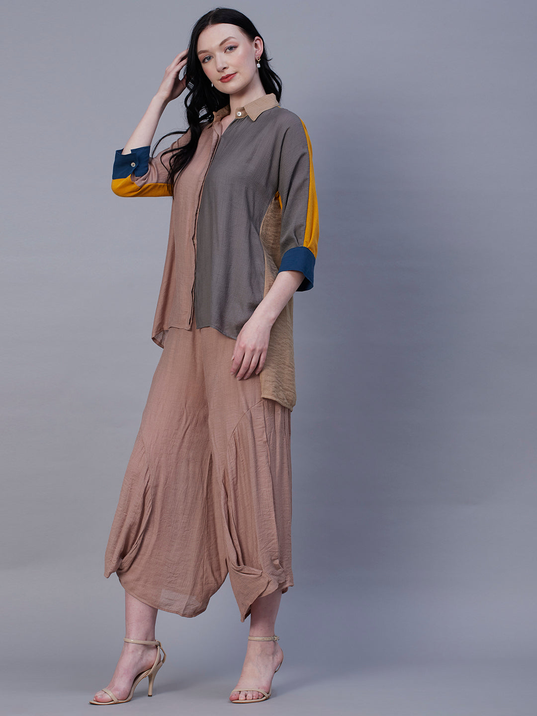 Solid Color bocked Asymmetric High-Low Hem Crinkle-Crepe Shirt With Pleated Palazzo - Brown