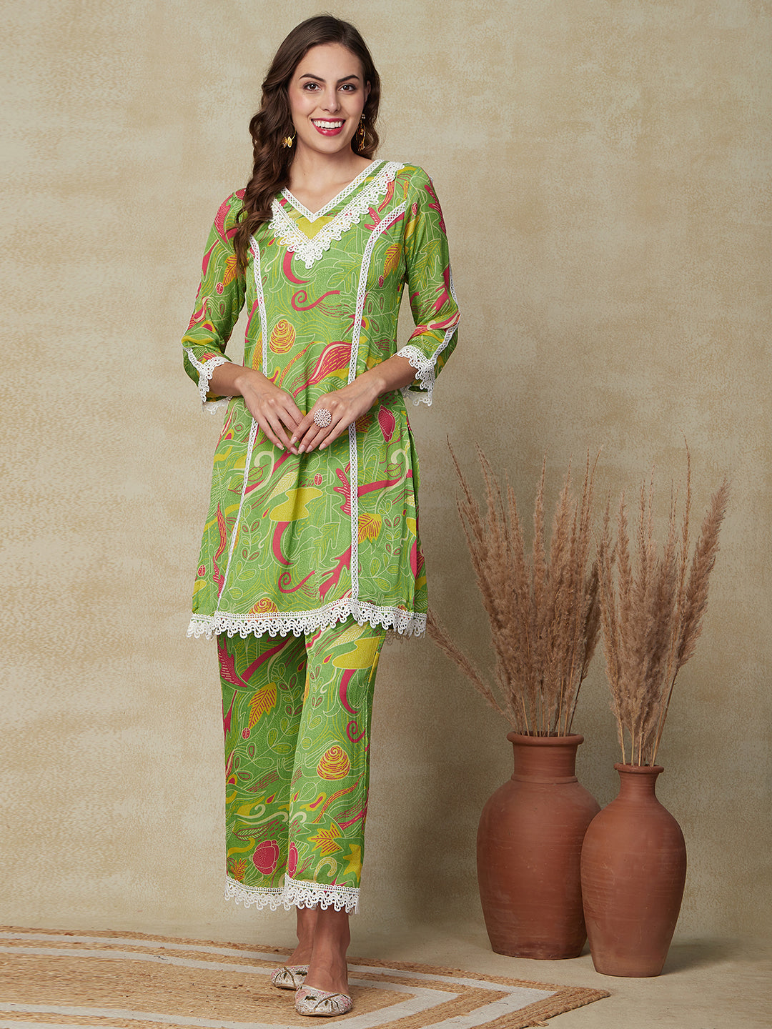 Abstract Printed Crochet Lace Embellished Kurta with Palazzo Pants