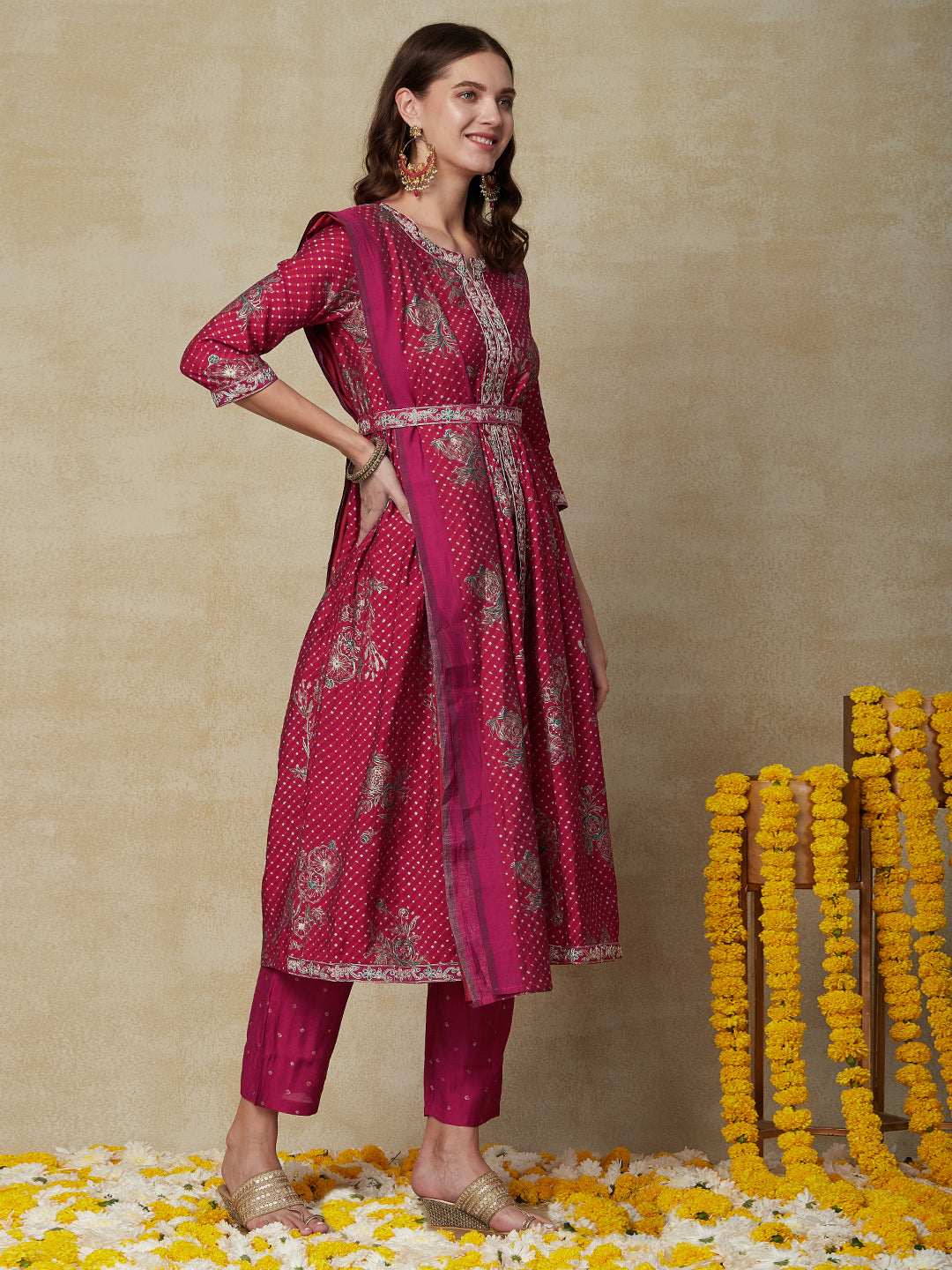 Lehriya Printed Zari Embroidered Pleated Kurta with Pants, Dupatta & Waist Belt - Red & Orange