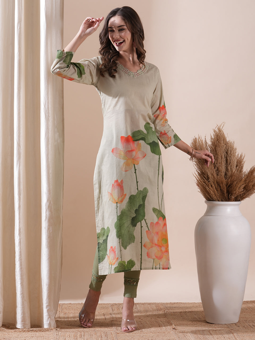 Floral Printed Sequins Embellished Kurta - Powder Green