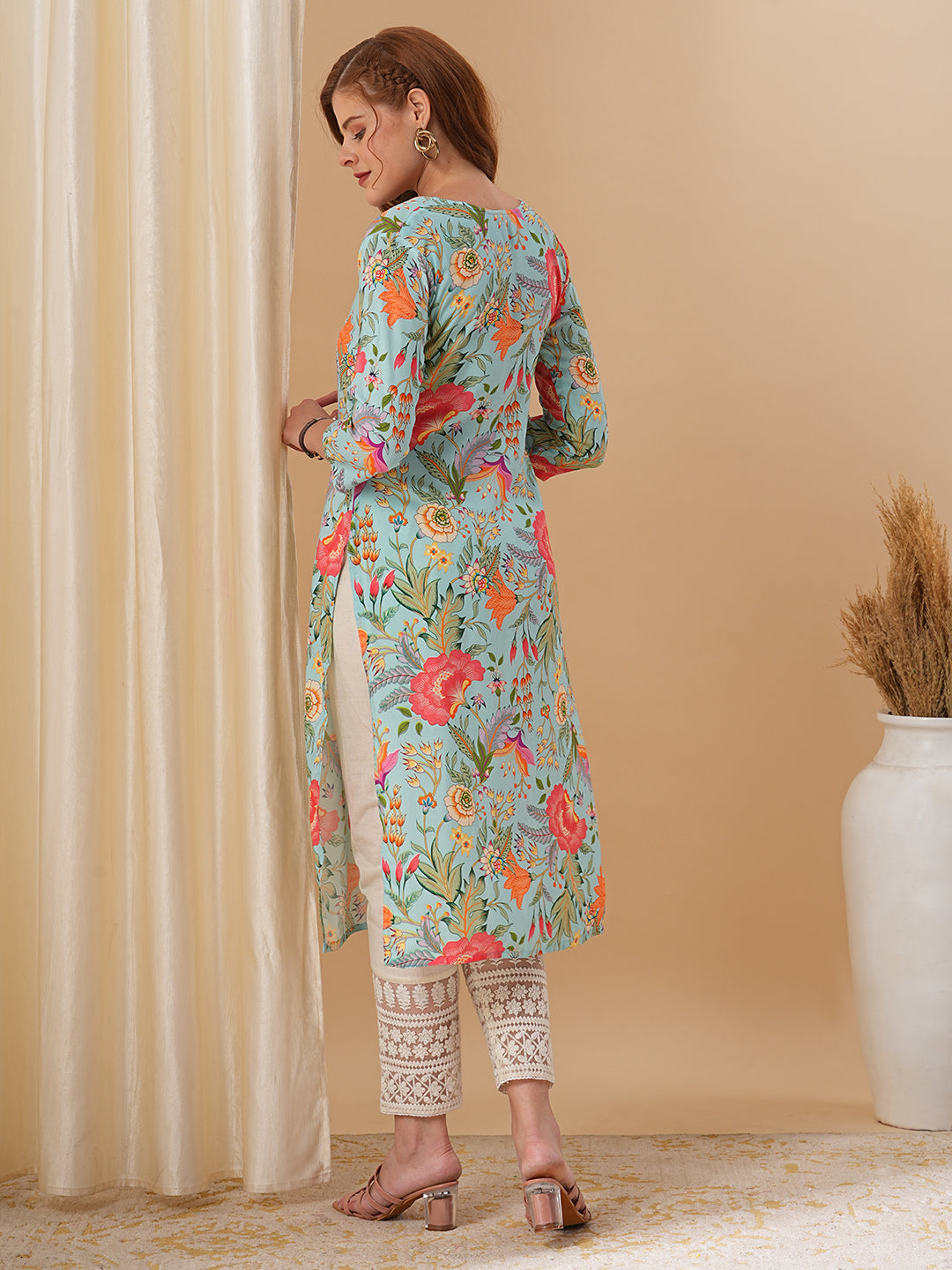 Abstract Floral Printed & Kantha Embroidered Straight Fit Kurta - Blue