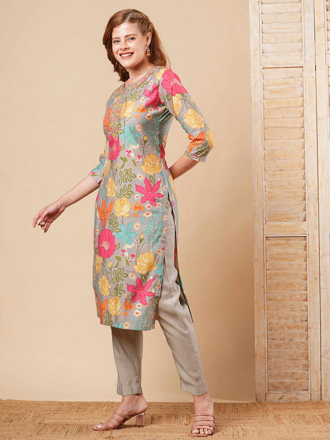 Floral Printed & Embroidered Straight Fit Kurta with Pant - Grey