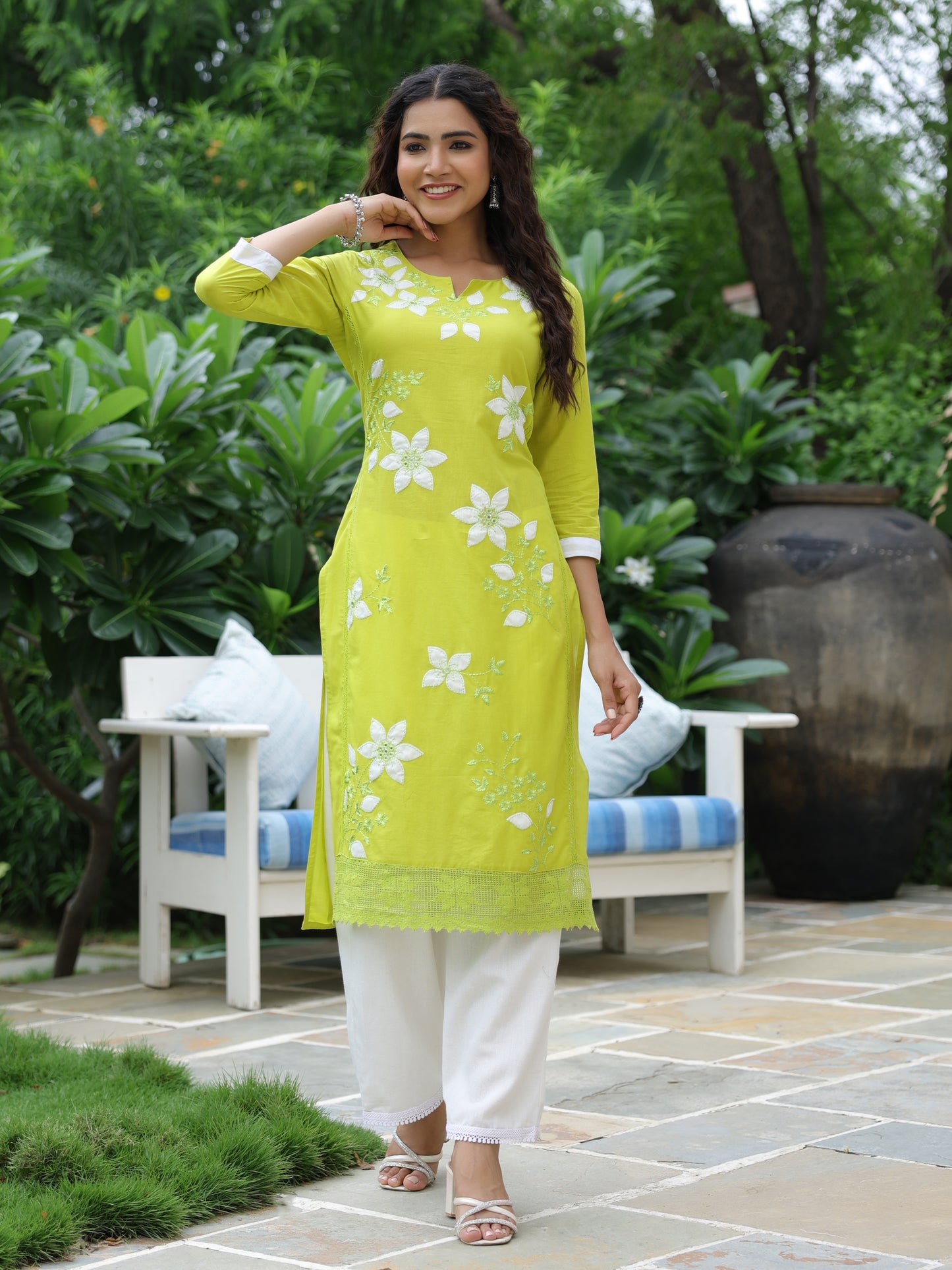 Floral Patchwork Embroidered Straight Fit Kurta - Lime Green
