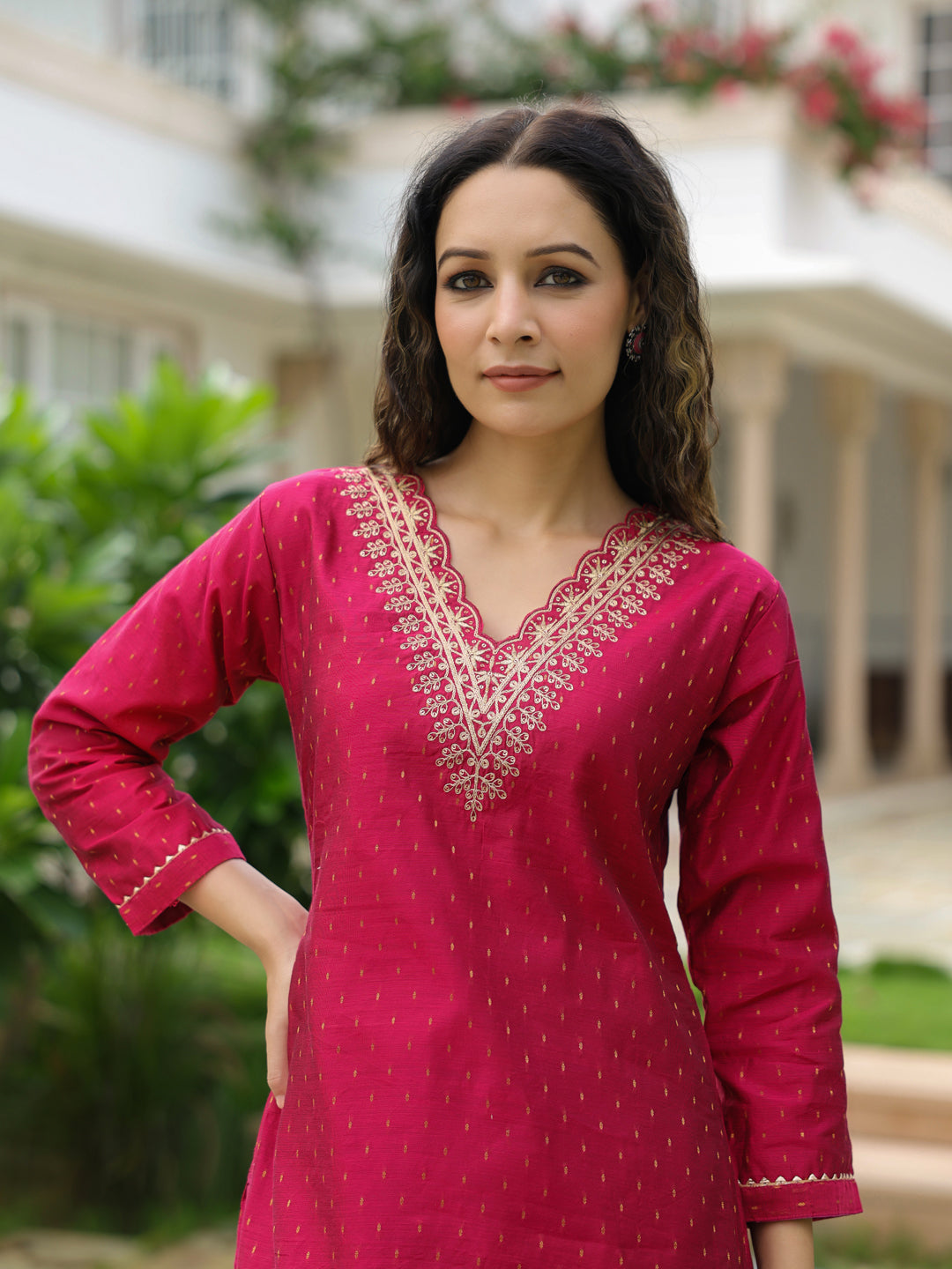 Jacquard Zari Design Zari & Sequins Embroidered Kurta - Magenta