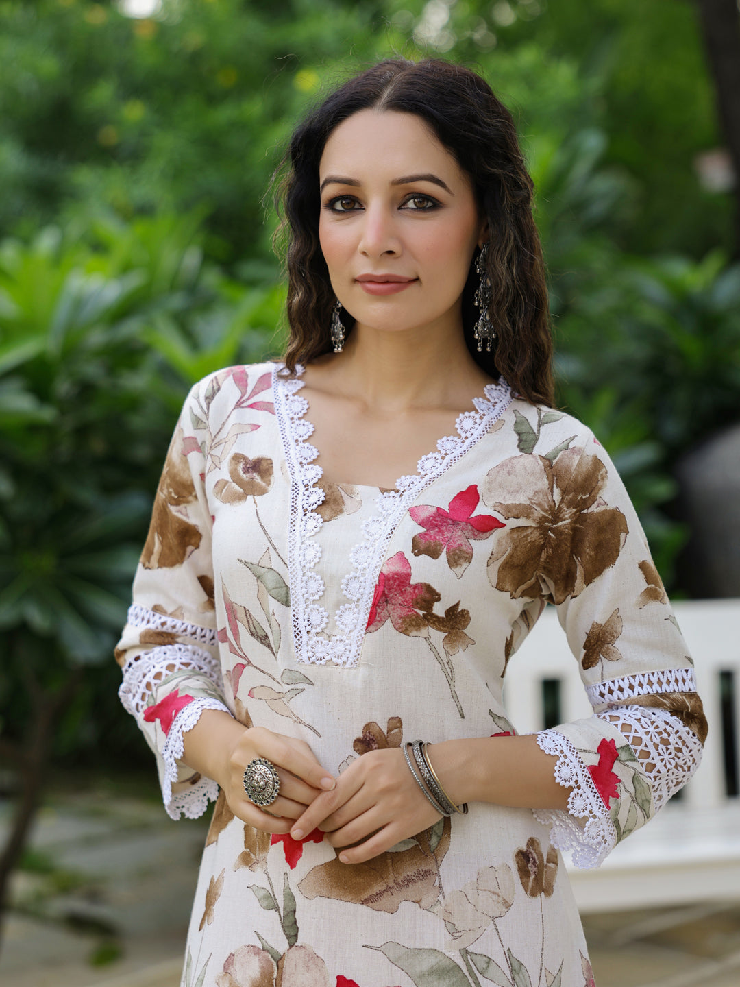 Abstract Floral Printed Straight Fit Kurta - Off White