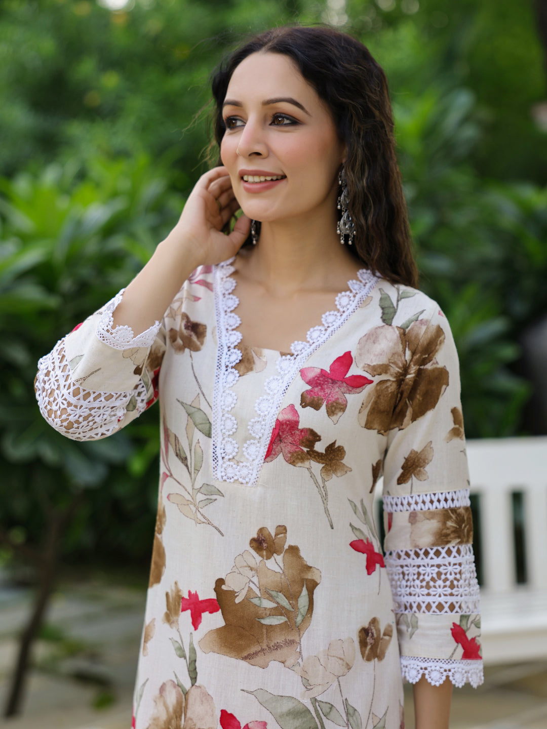 Abstract Floral Printed Straight Fit Kurta - Off White