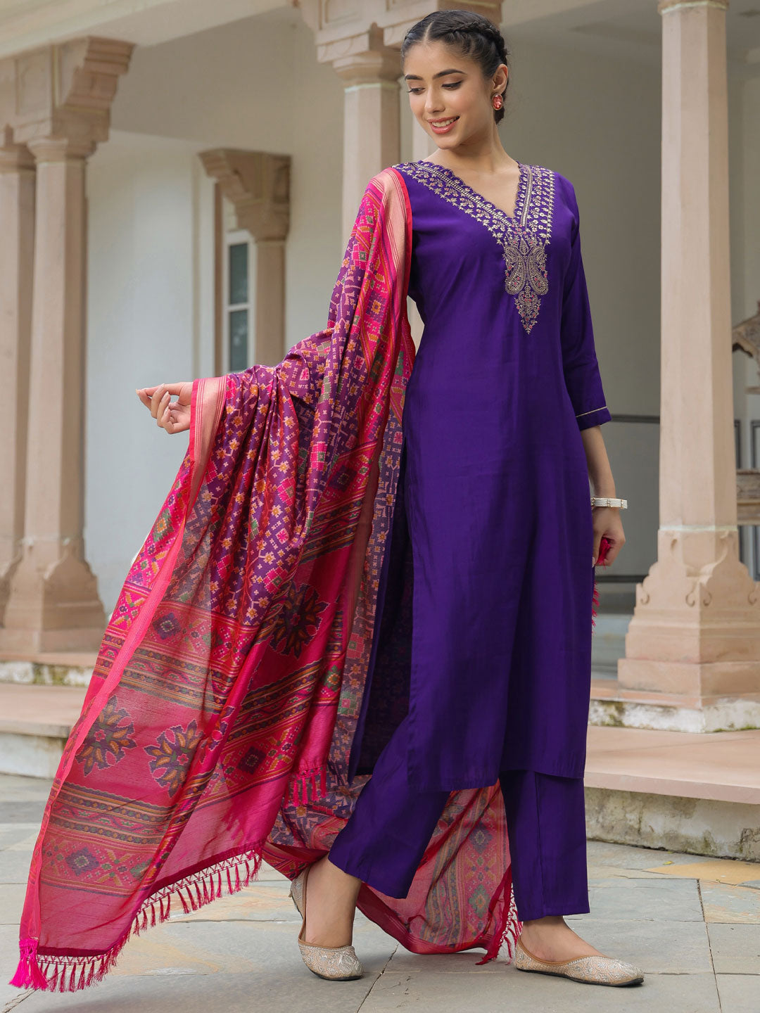 Solid Zari Embroidered Straight Fit Kurta with Pant Patola