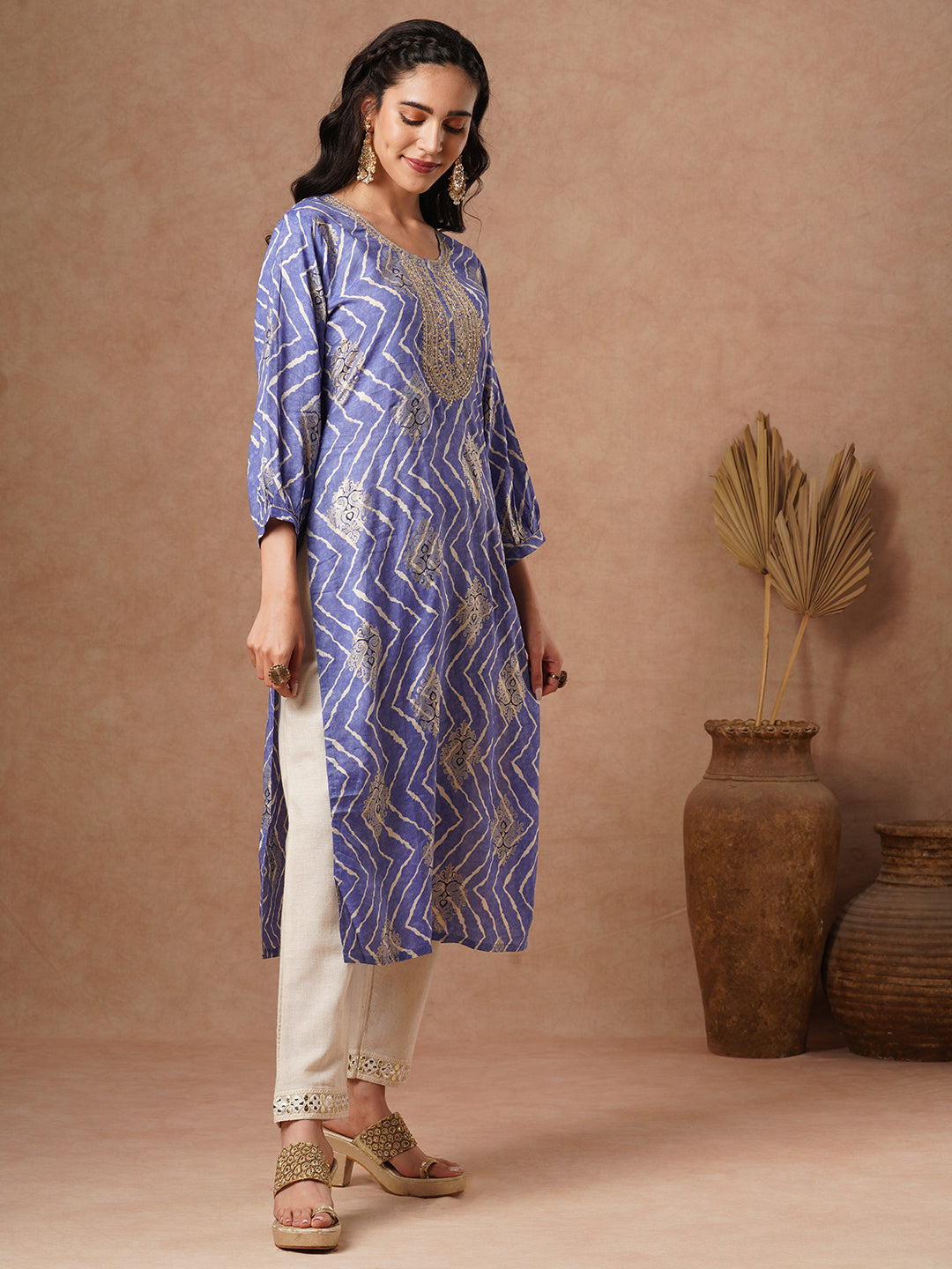 Ethnic Chevron Foil Printed Embroidered Straight Fit Kurta - Blue