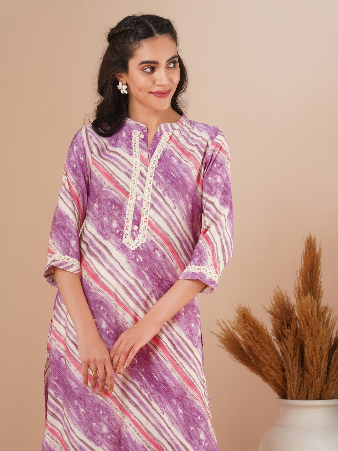 Ethnic Stripes Printed Straight Fit Kurta - Purple