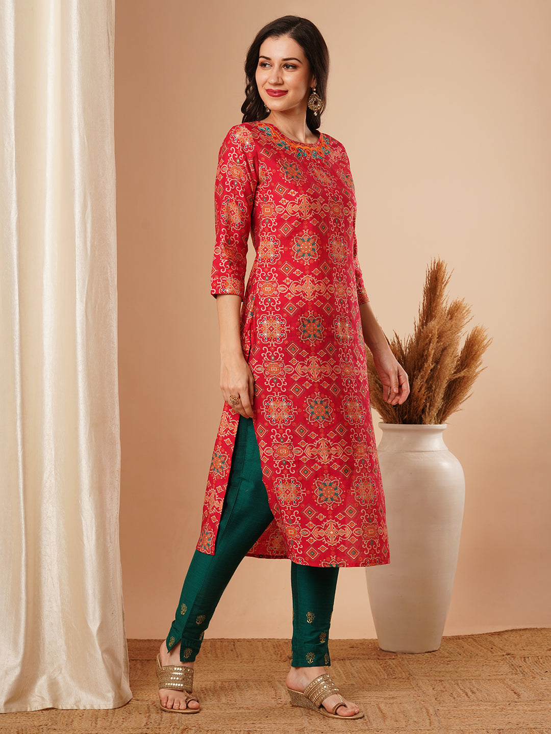 Floral Printed & Embroidered Straight Fit Kurta - Red