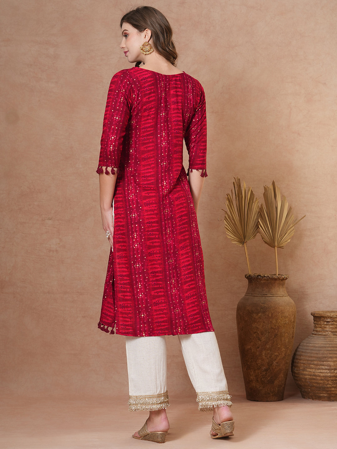 Ethnic Bandhani Printed & Embroidered Straight Fit Kurta - Maroon