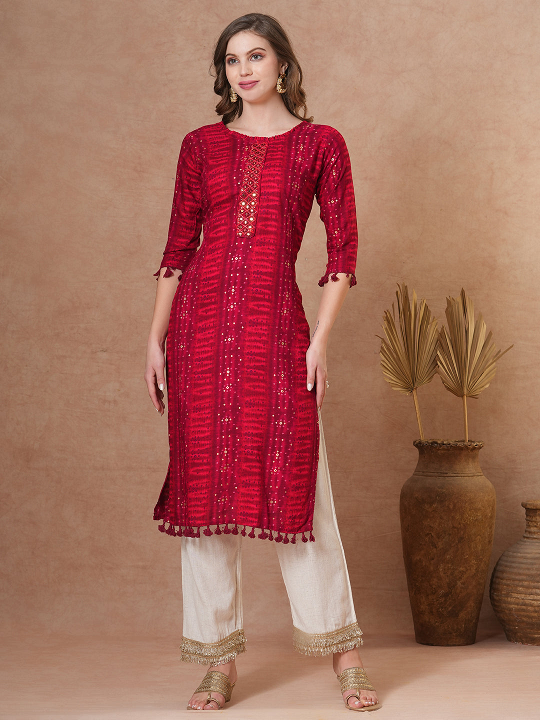 Ethnic Bandhani Printed & Embroidered Straight Fit Kurta - Maroon