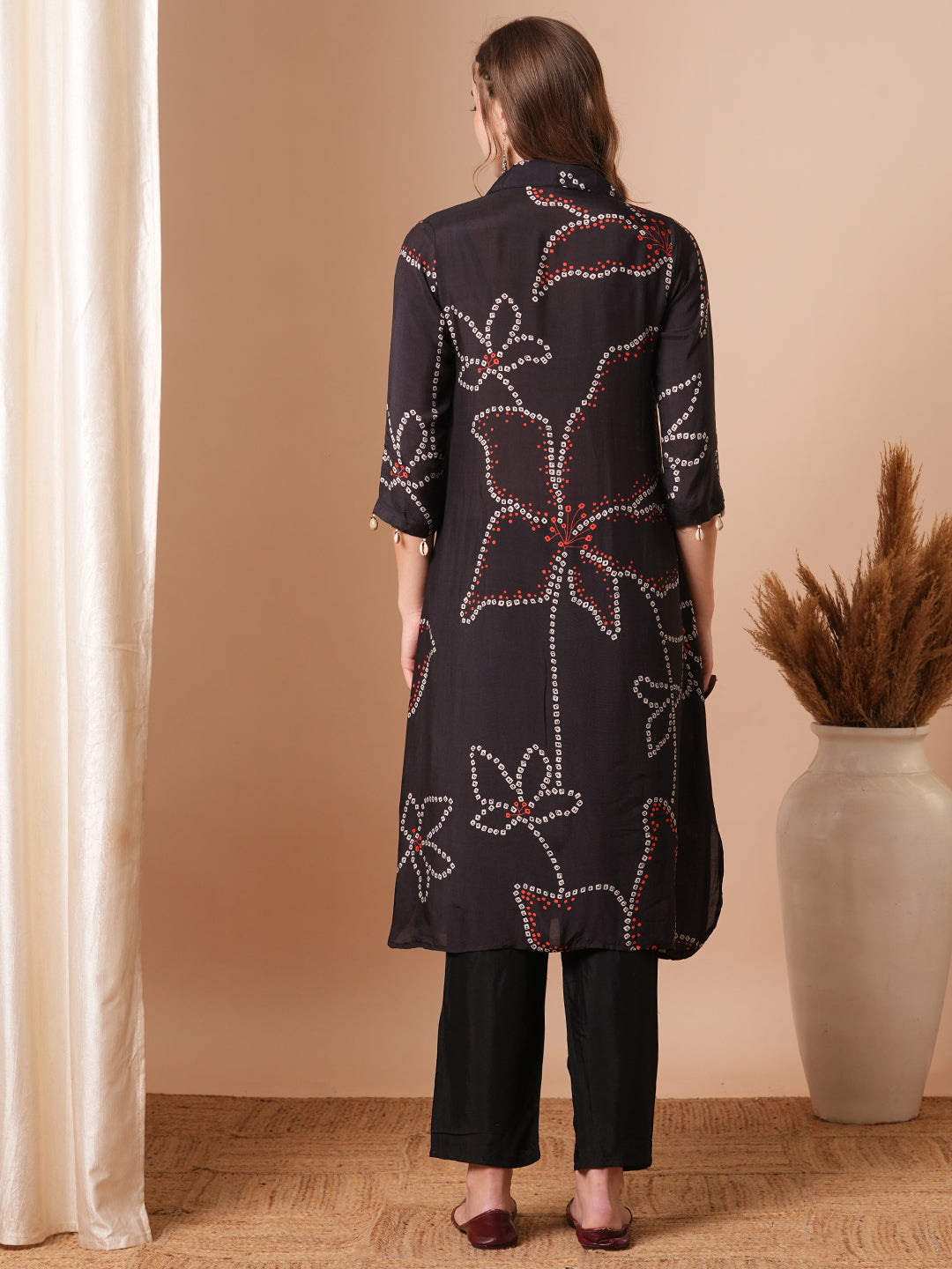 Ethnic Bandhani Printed & Embroidered Straight Fit Kurta with Pant - Black