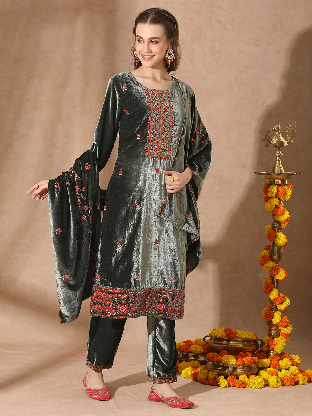 Solid Zari Embroidered Straight Velvet Kurta with Pant & Scalloped Dupatta - Green
