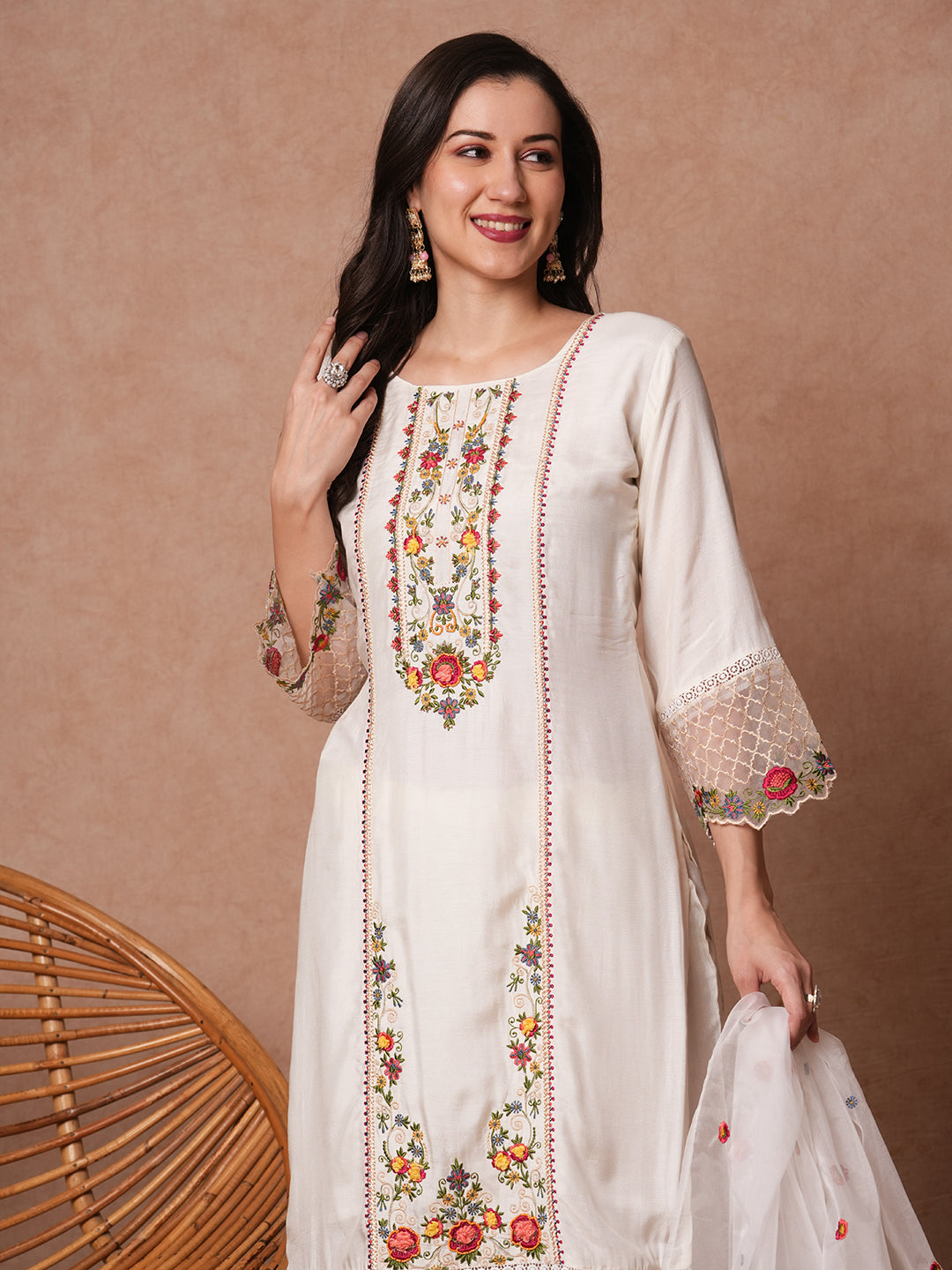Solid Floral Embroidered Straight Fit Kurta with Pant and Dupatta - White