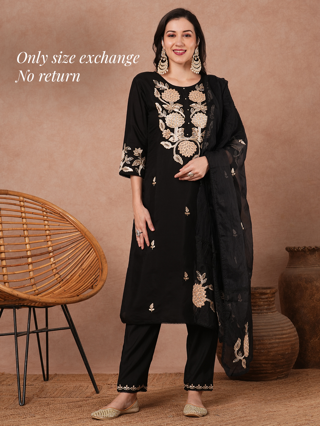 Solid Floral Embroidered Straight Fit Kurta with Pant and Dupatta - Black