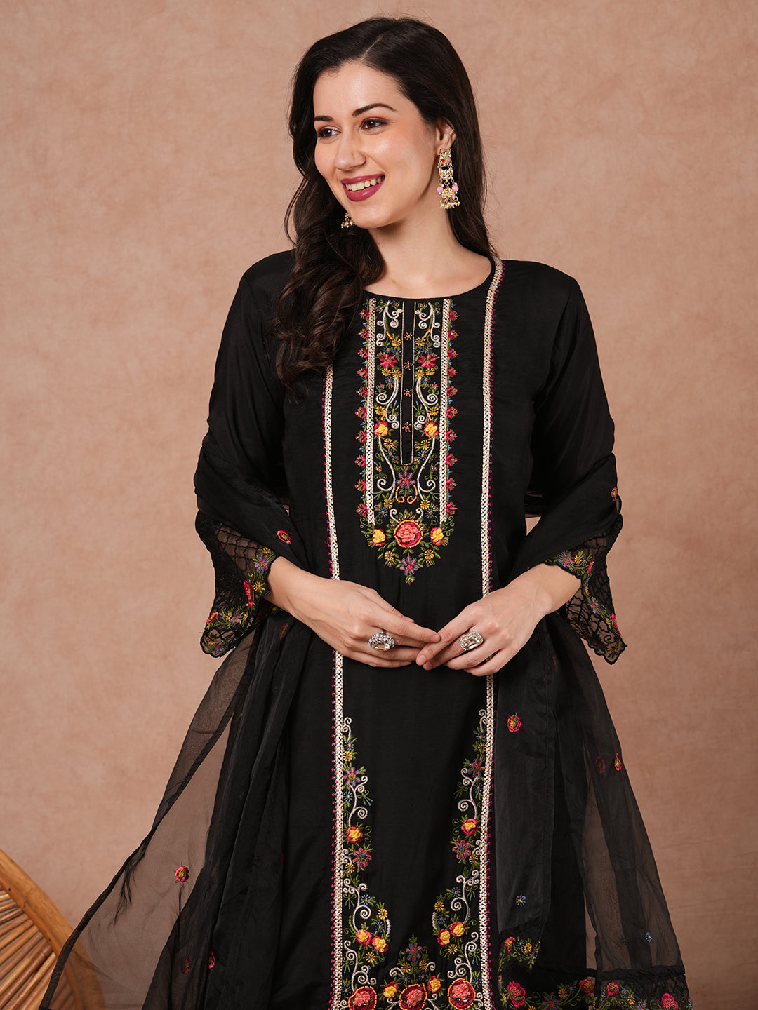 Solid Floral Embroidered Straight Fit Kurta with Pant and Dupatta - Black