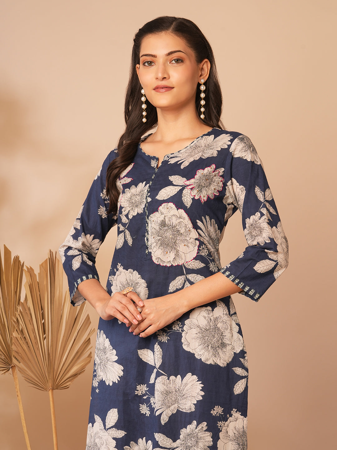 Ethnic Floral Printed & Kantha Embroidered Straight Fit Kurta - Blue