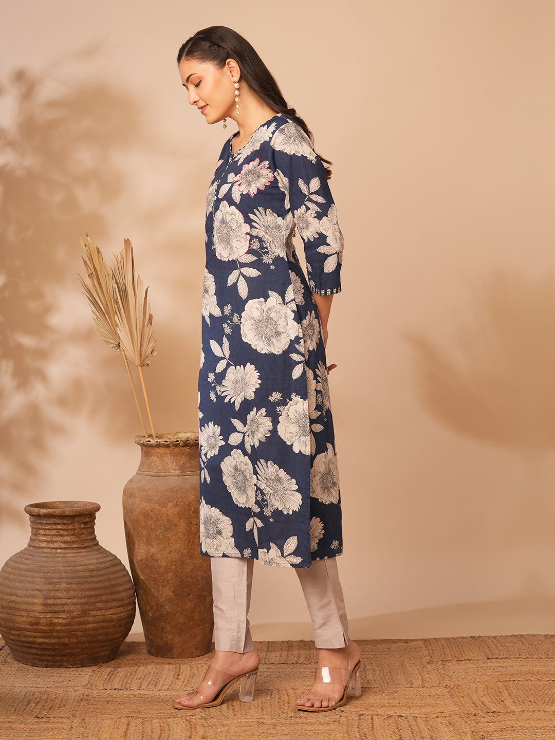 Ethnic Floral Printed & Kantha Embroidered Straight Fit Kurta - Blue