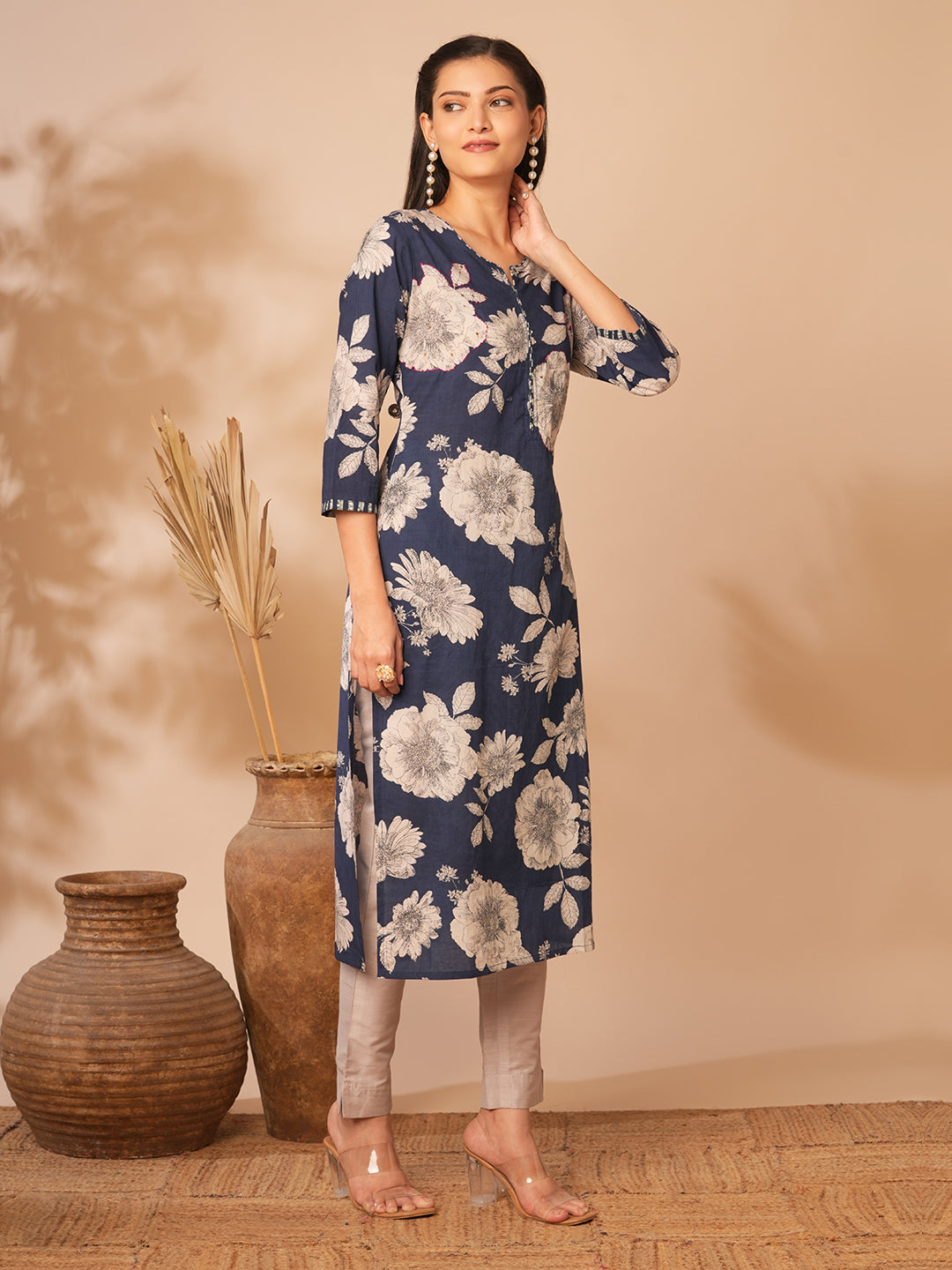 Ethnic Floral Printed & Kantha Embroidered Straight Fit Kurta - Blue