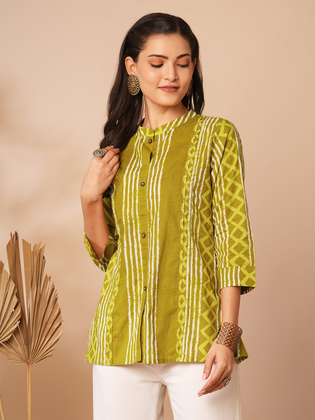 Ethnic Stripes Printed Straight Fit Kurti - Mustard Green