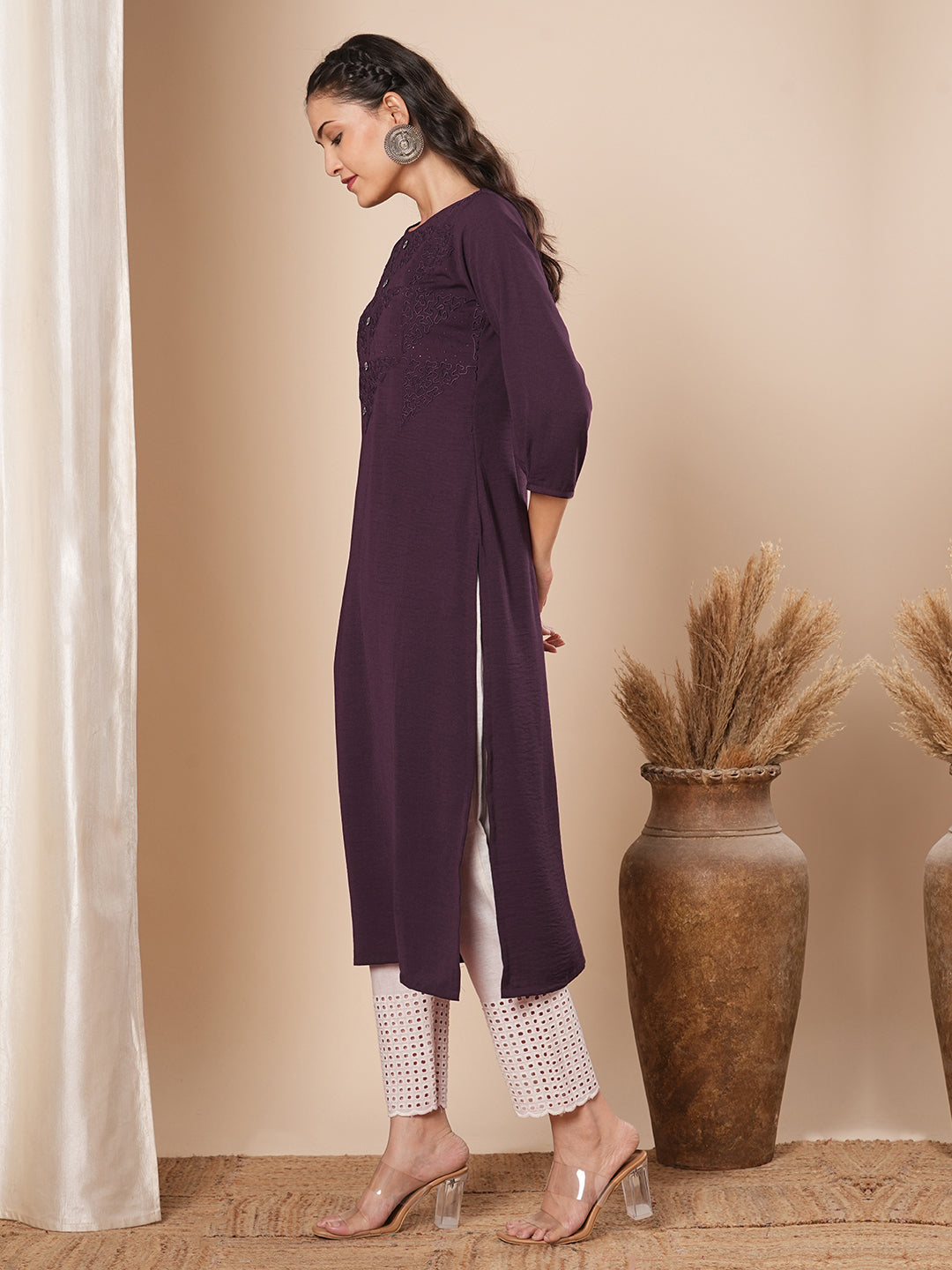 Solid Floral Embroidered Straight Fit Kurta - Burgundy