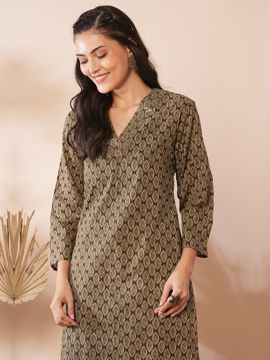 Ethnic Floral Printed Straight Fit Kurta - Brown