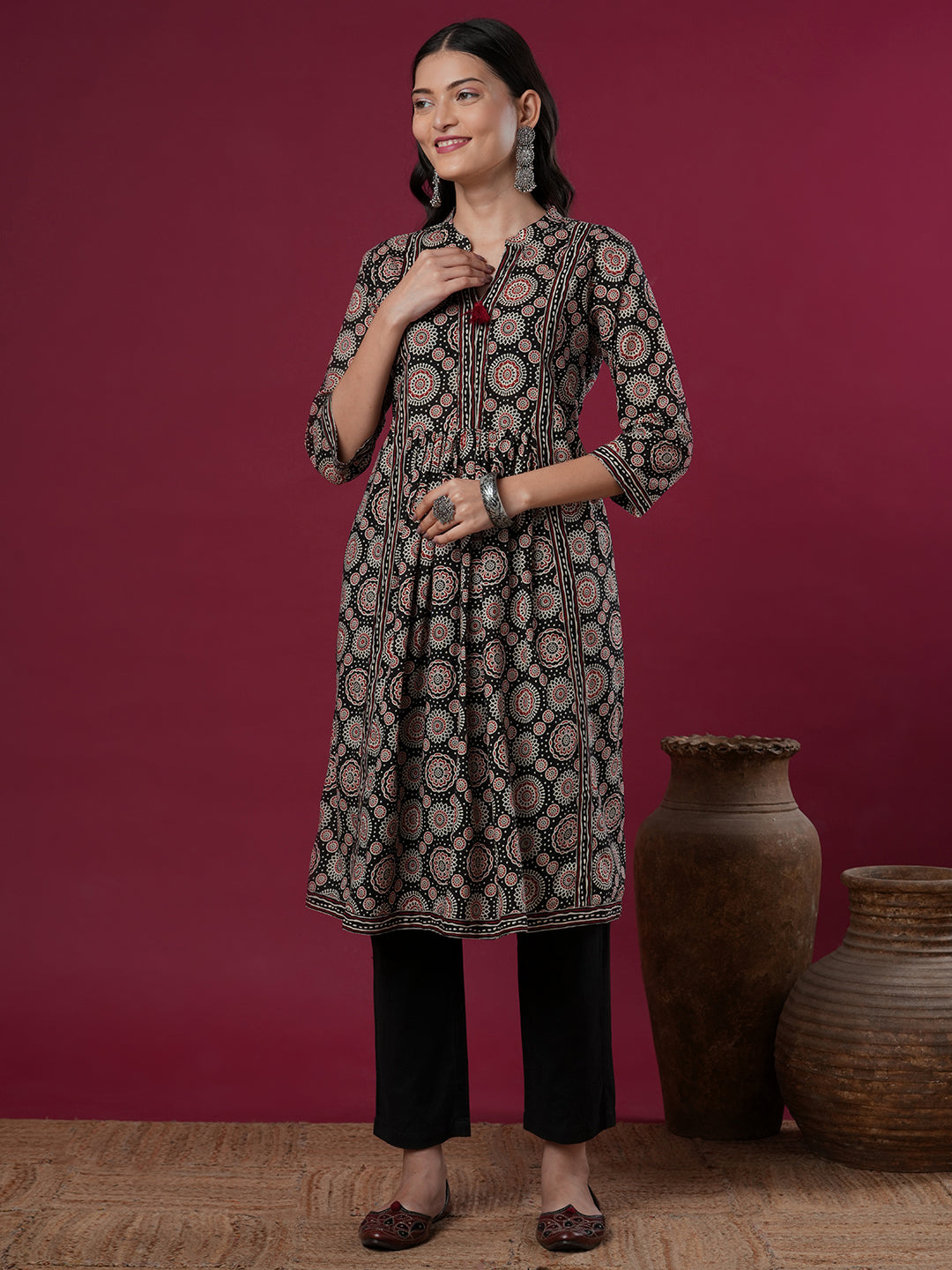 Ethnic Floral Printed A-Line Pleated Midi Dress - Black
