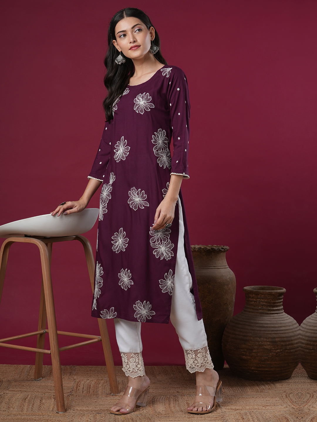 Solid Abstract Floral Embroidered Straight Fit Kurta - Burgundy