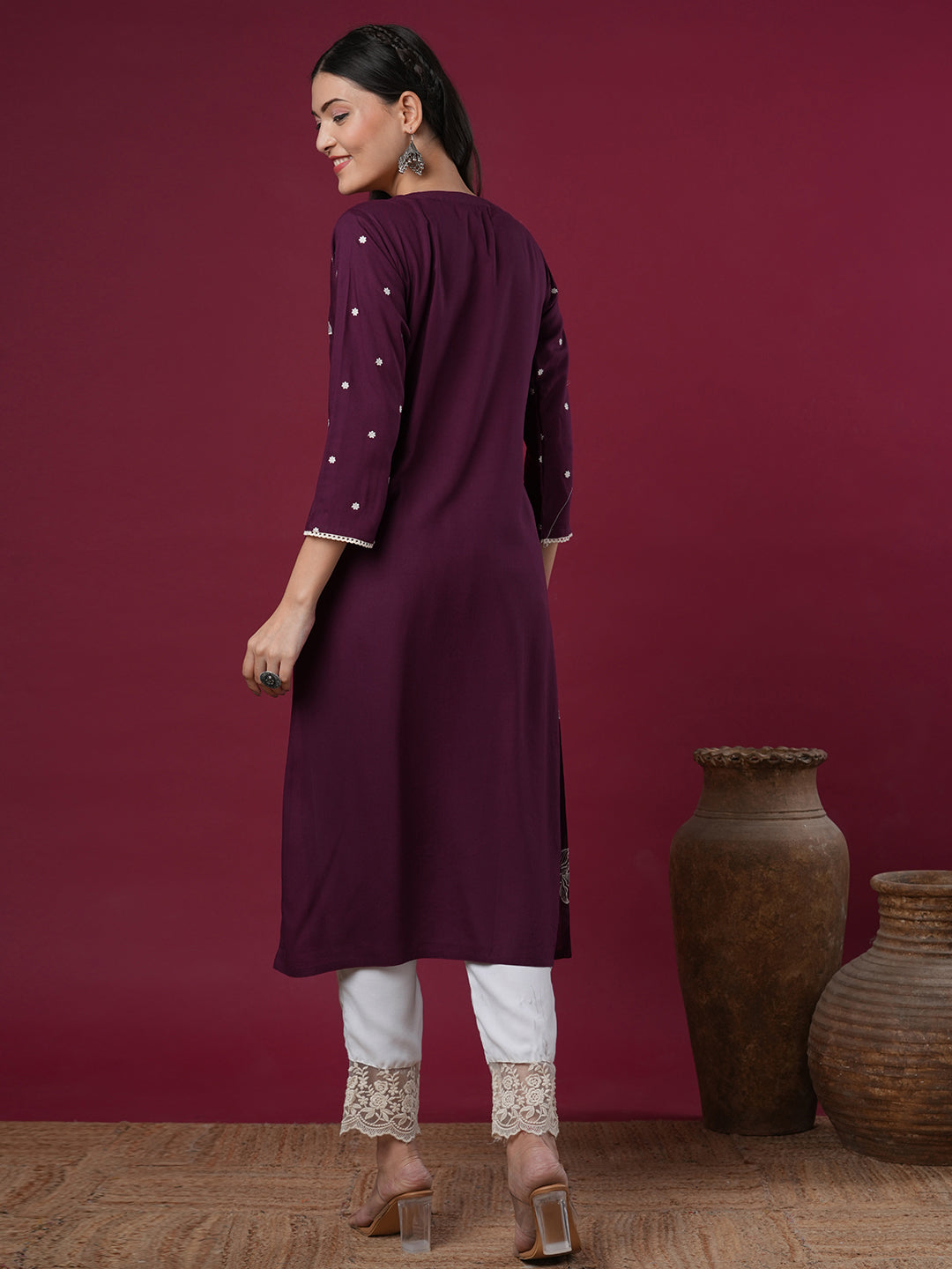 Solid Abstract Floral Embroidered Straight Fit Kurta - Burgundy