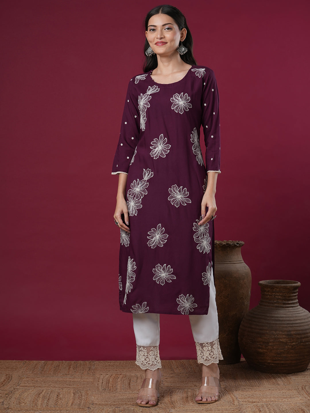 Solid Abstract Floral Embroidered Straight Fit Kurta - Burgundy