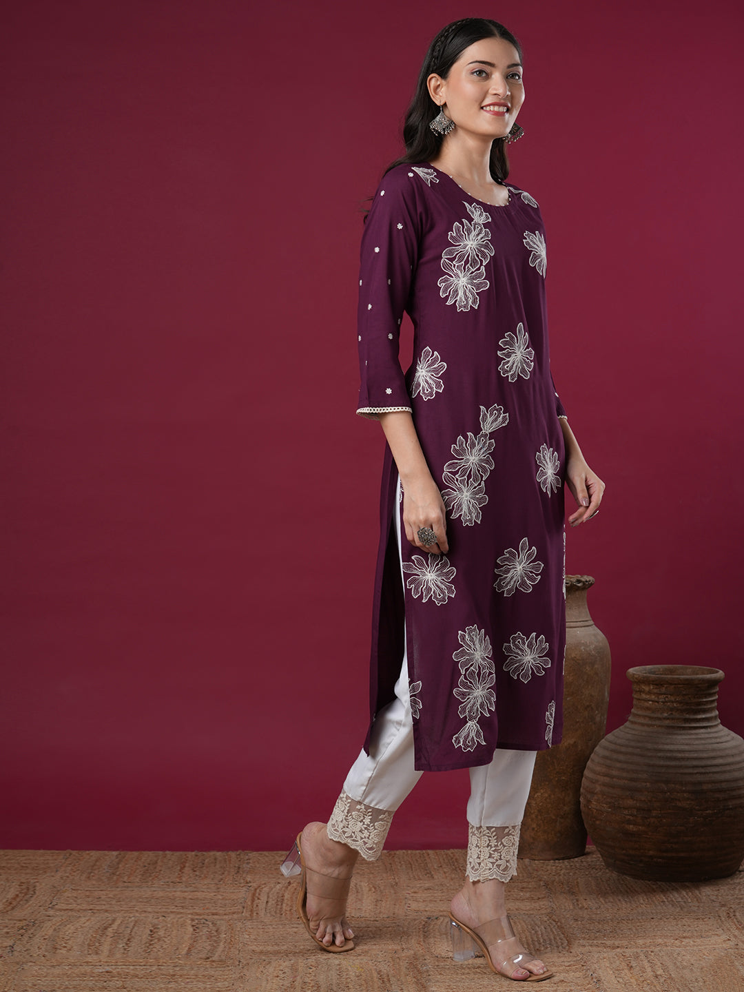 Solid Abstract Floral Embroidered Straight Fit Kurta - Burgundy