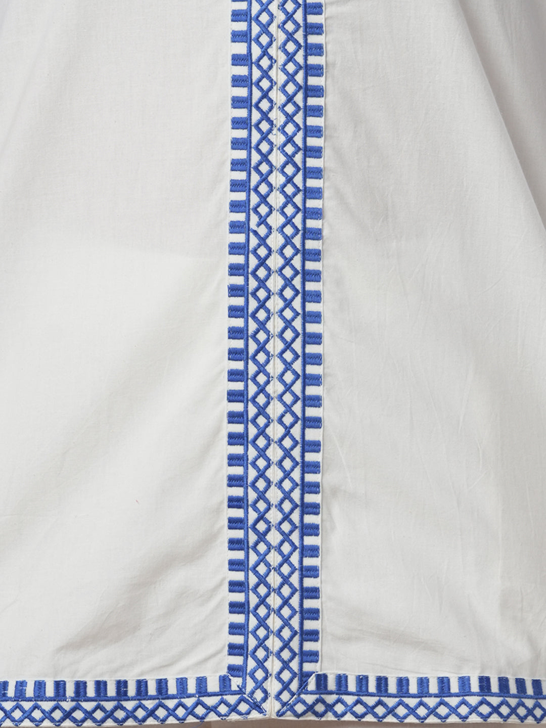 Solid Ethnic Floral Thread Embroidered Straight Fit Co-ord Set - White