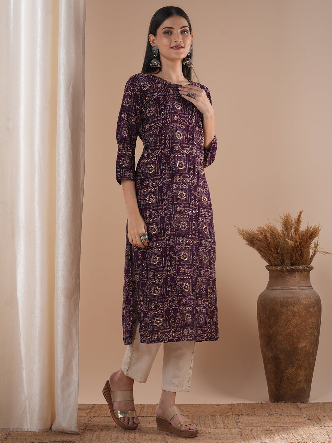 Ethnic Floral Printed Straight Fit Kurta - Purple