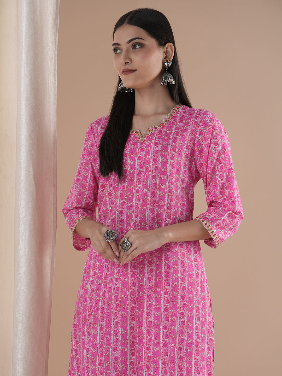Ethnic & Printed & Embroidered Straight Fit Kurta - Pink