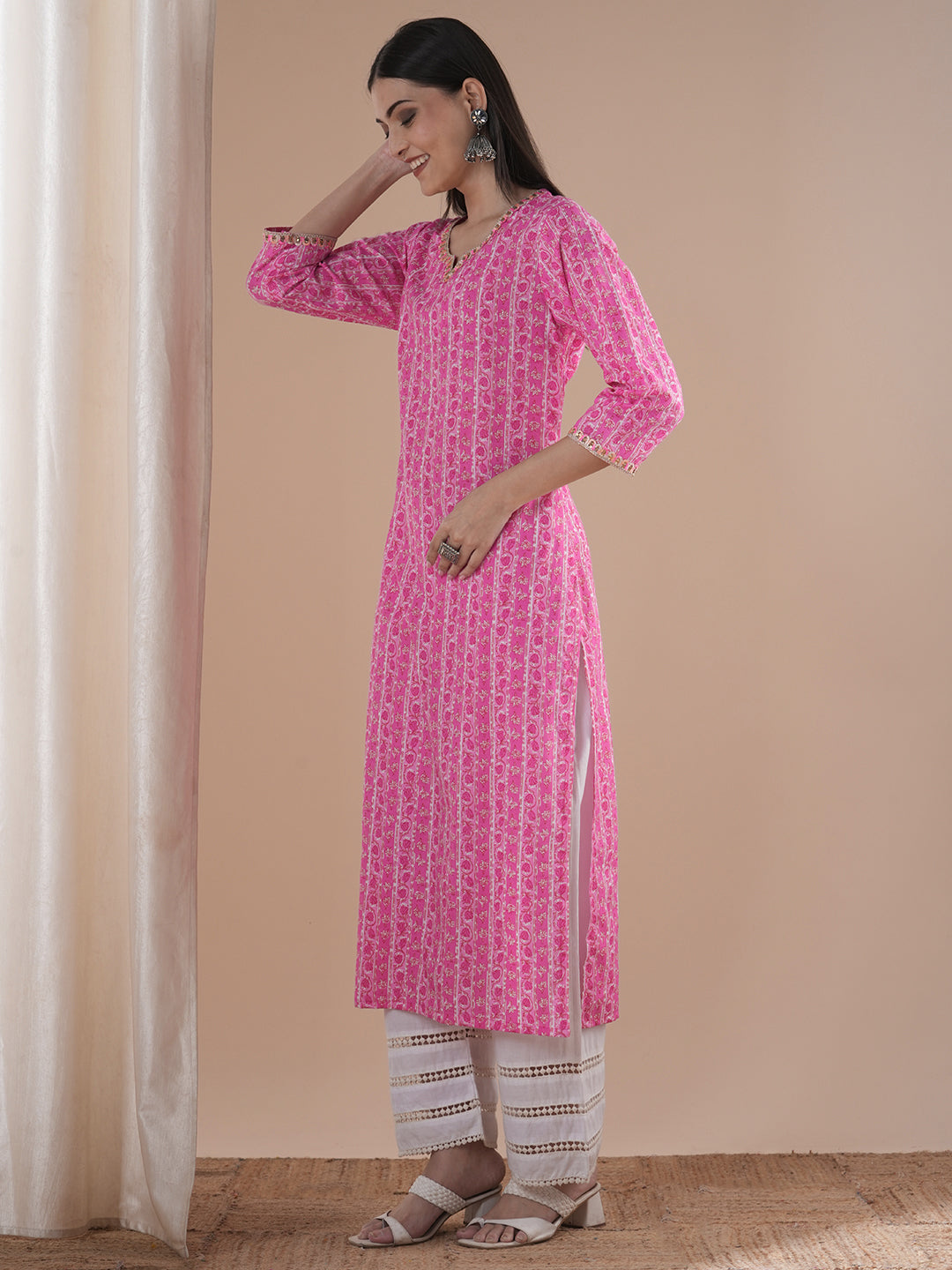 Ethnic & Printed & Embroidered Straight Fit Kurta - Pink