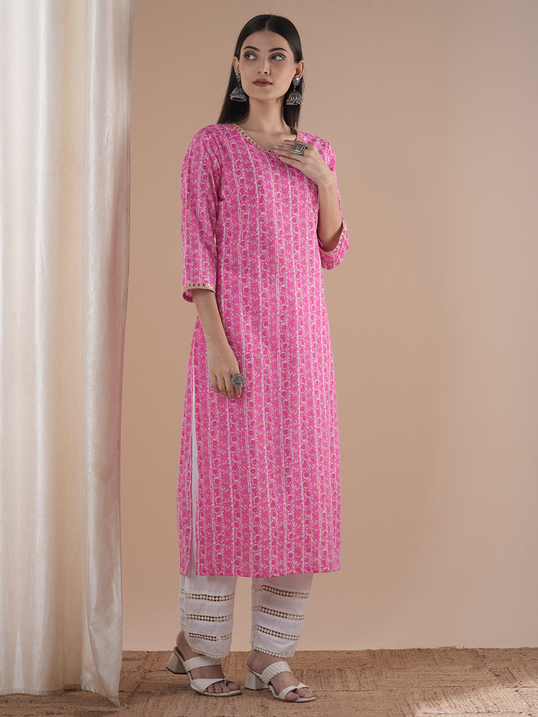 Ethnic & Printed & Embroidered Straight Fit Kurta - Pink