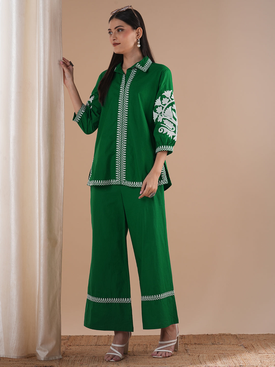 Solid Ethnic Floral Thread Embroidered Straight Fit Co-ord Set - Green