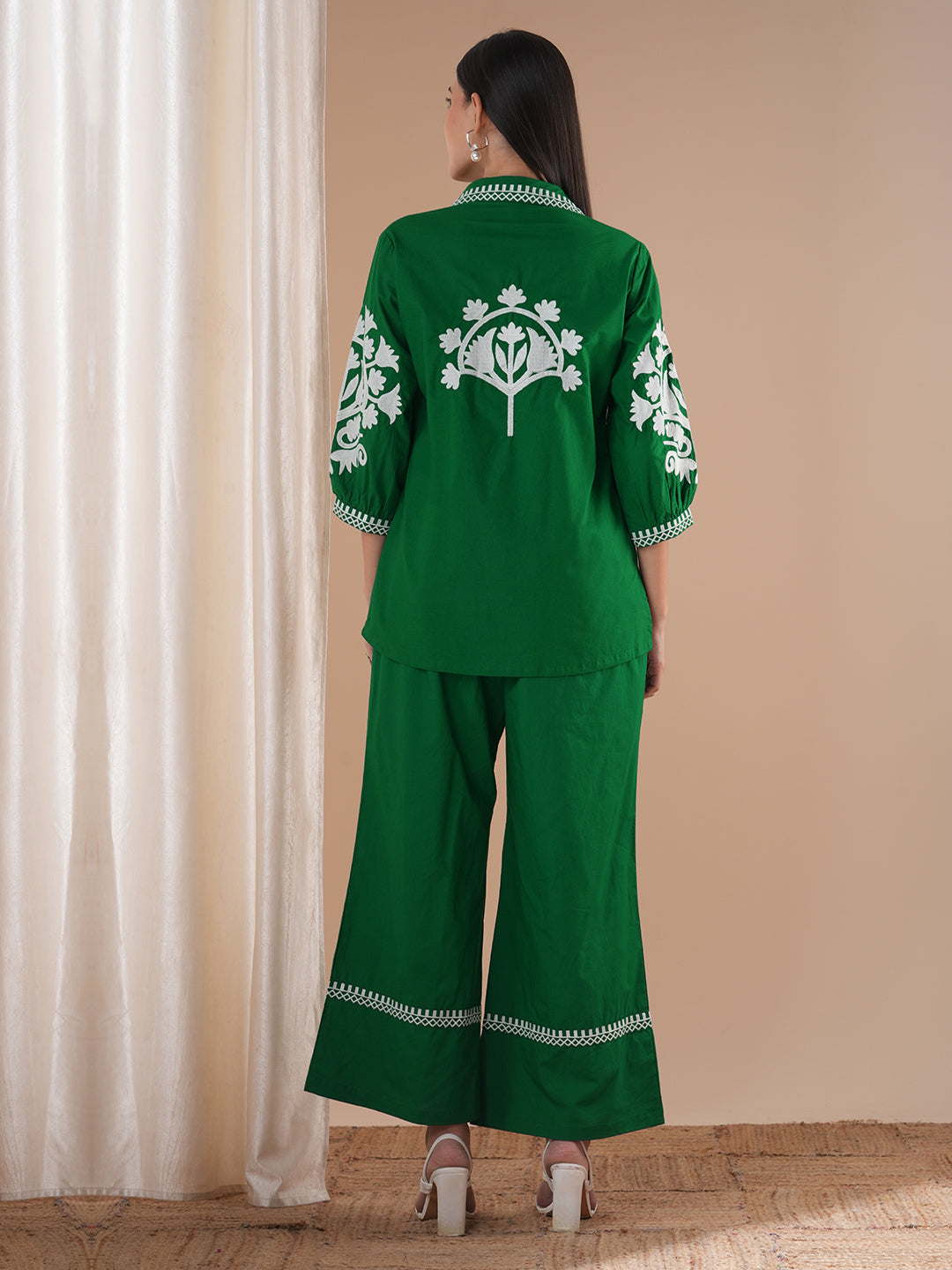 Solid Ethnic Floral Thread Embroidered Straight Fit Co-ord Set - Green