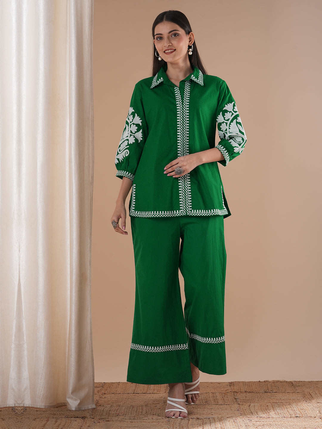 Solid Ethnic Floral Thread Embroidered Straight Fit Co-ord Set - Green