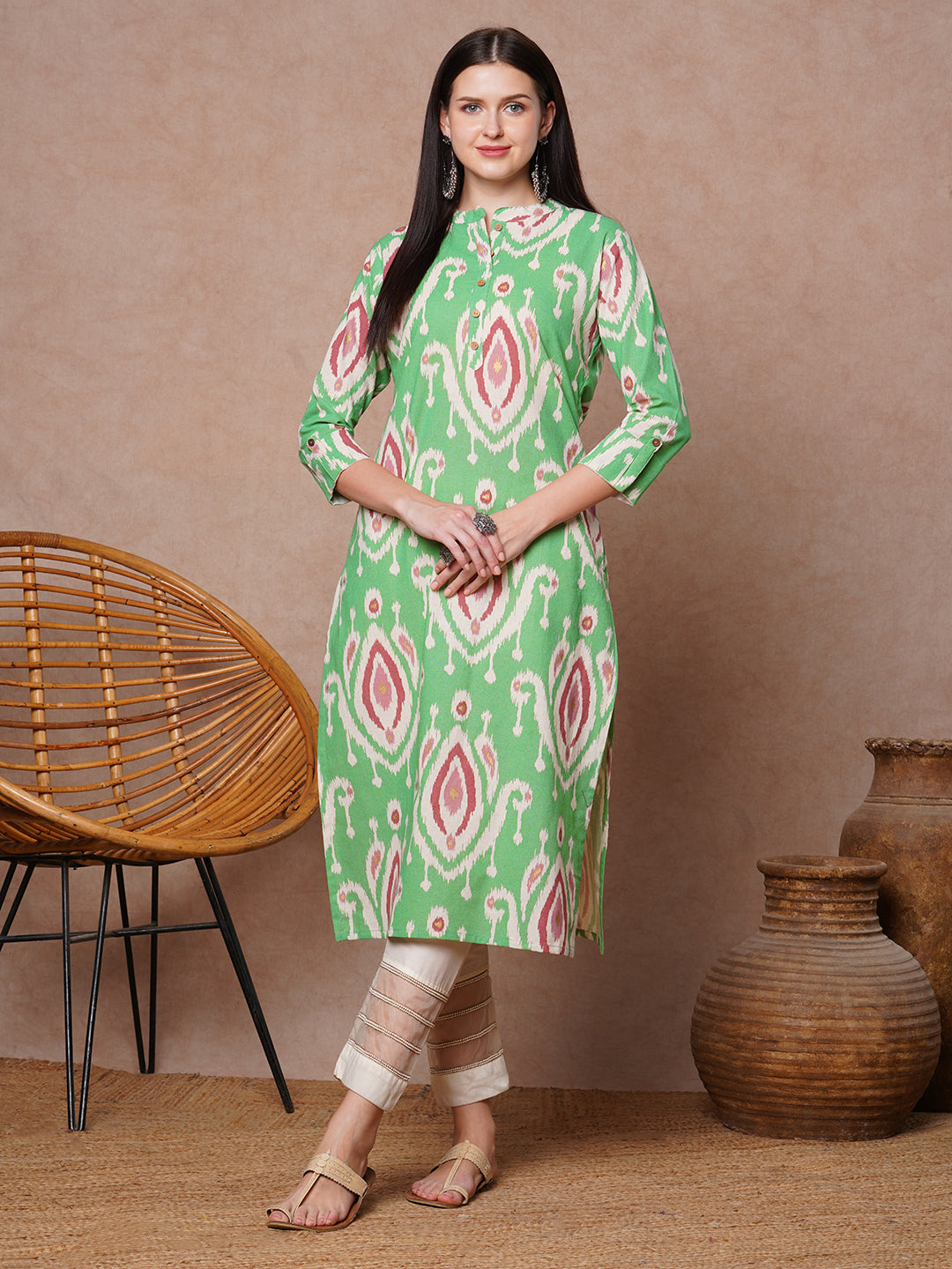 Ethnic Ikat Foil Printed Straight Fit Kurta - Green