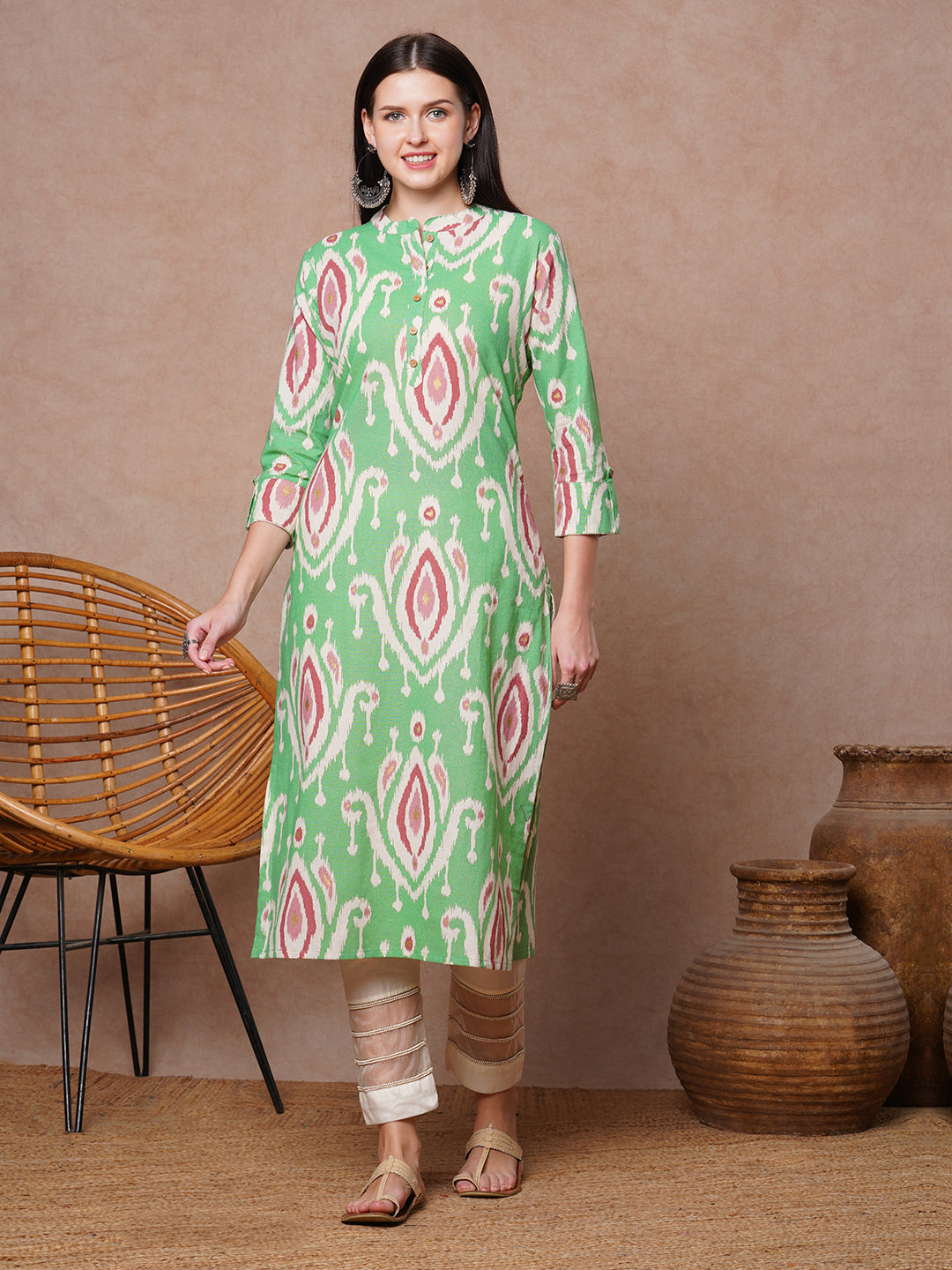 Ethnic Ikat Foil Printed Straight Fit Kurta - Green