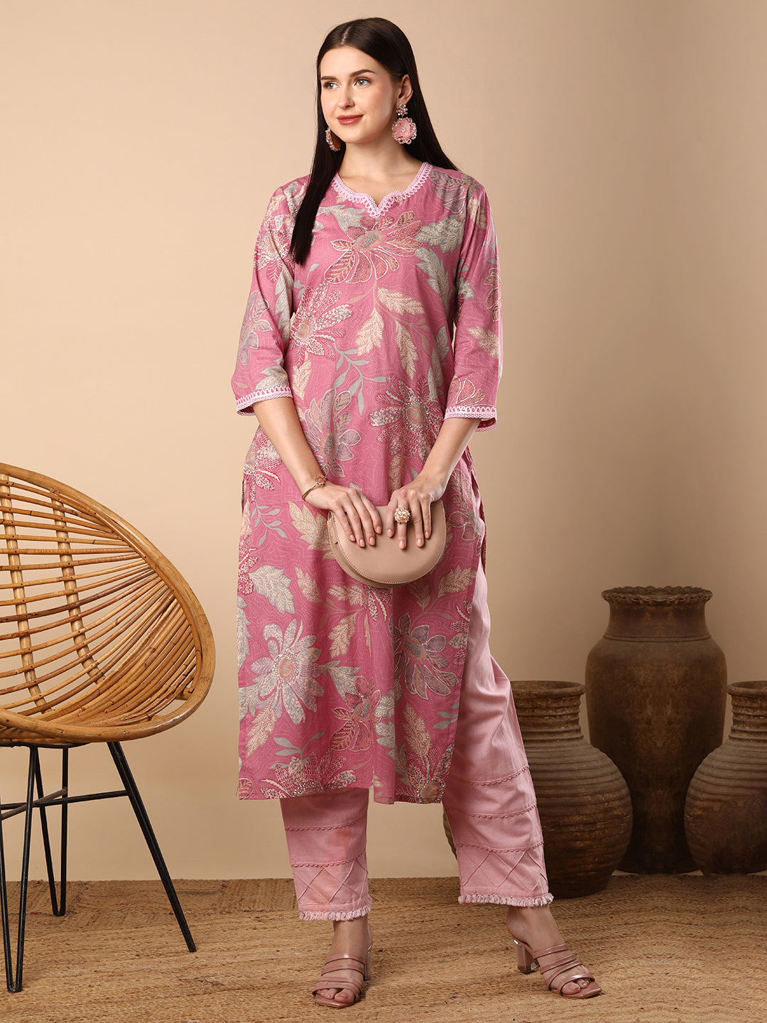 Ethnic Floral Printed Straight Fit Kurta - Pink