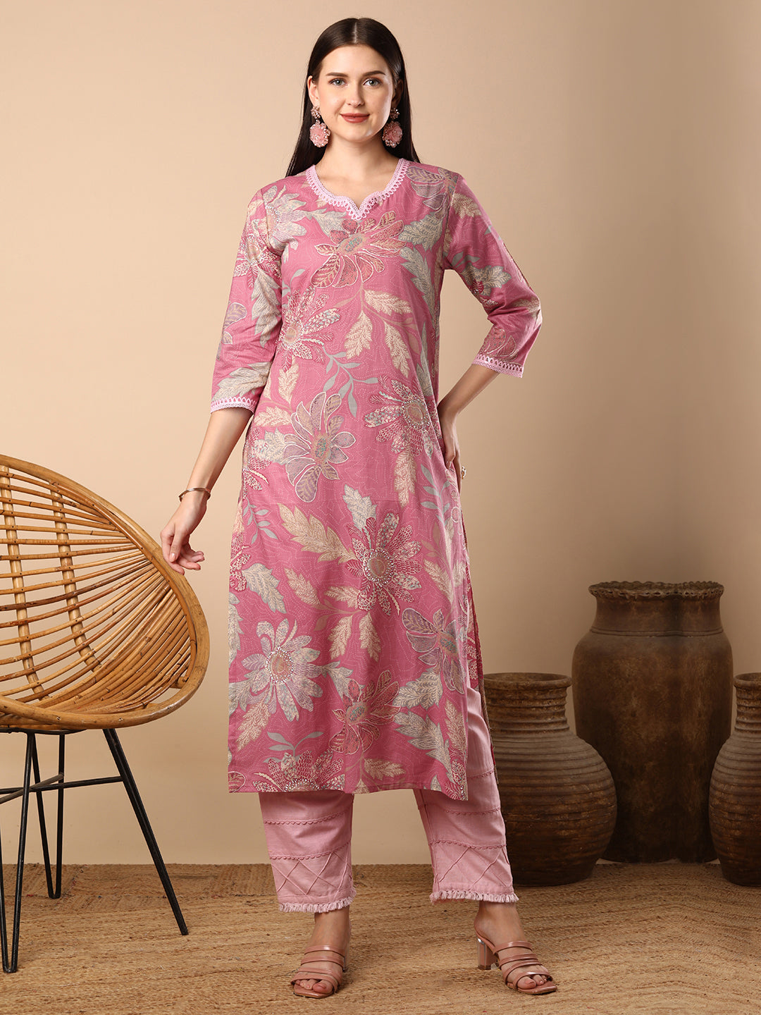 Ethnic Floral Printed Straight Fit Kurta - Pink