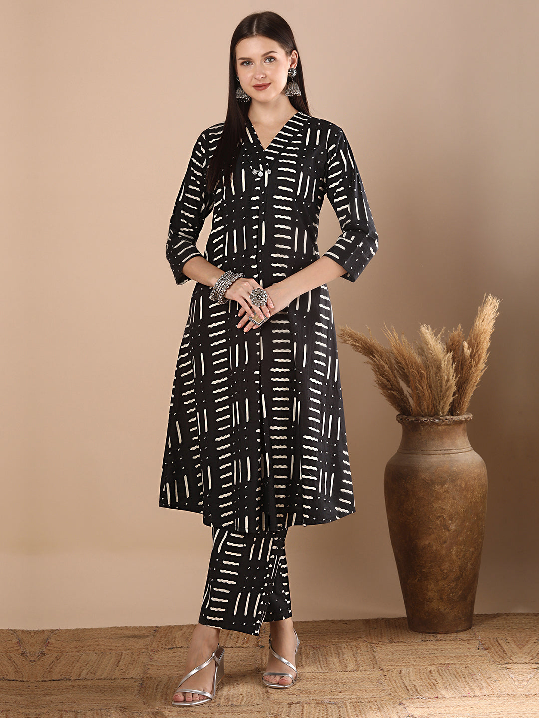 Abstract Geometric Printed A-Line Paneled Co-ord Set - Black