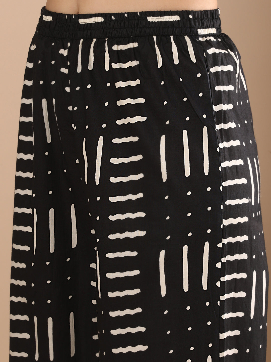 Abstract Geometric Printed A-Line Paneled Co-ord Set - Black