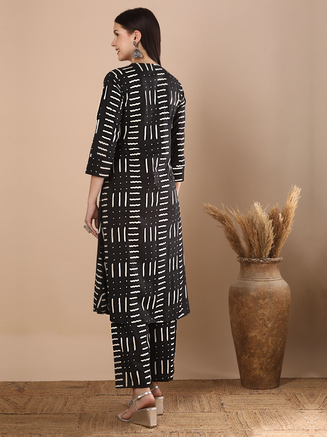 Abstract Geometric Printed A-Line Paneled Co-ord Set - Black