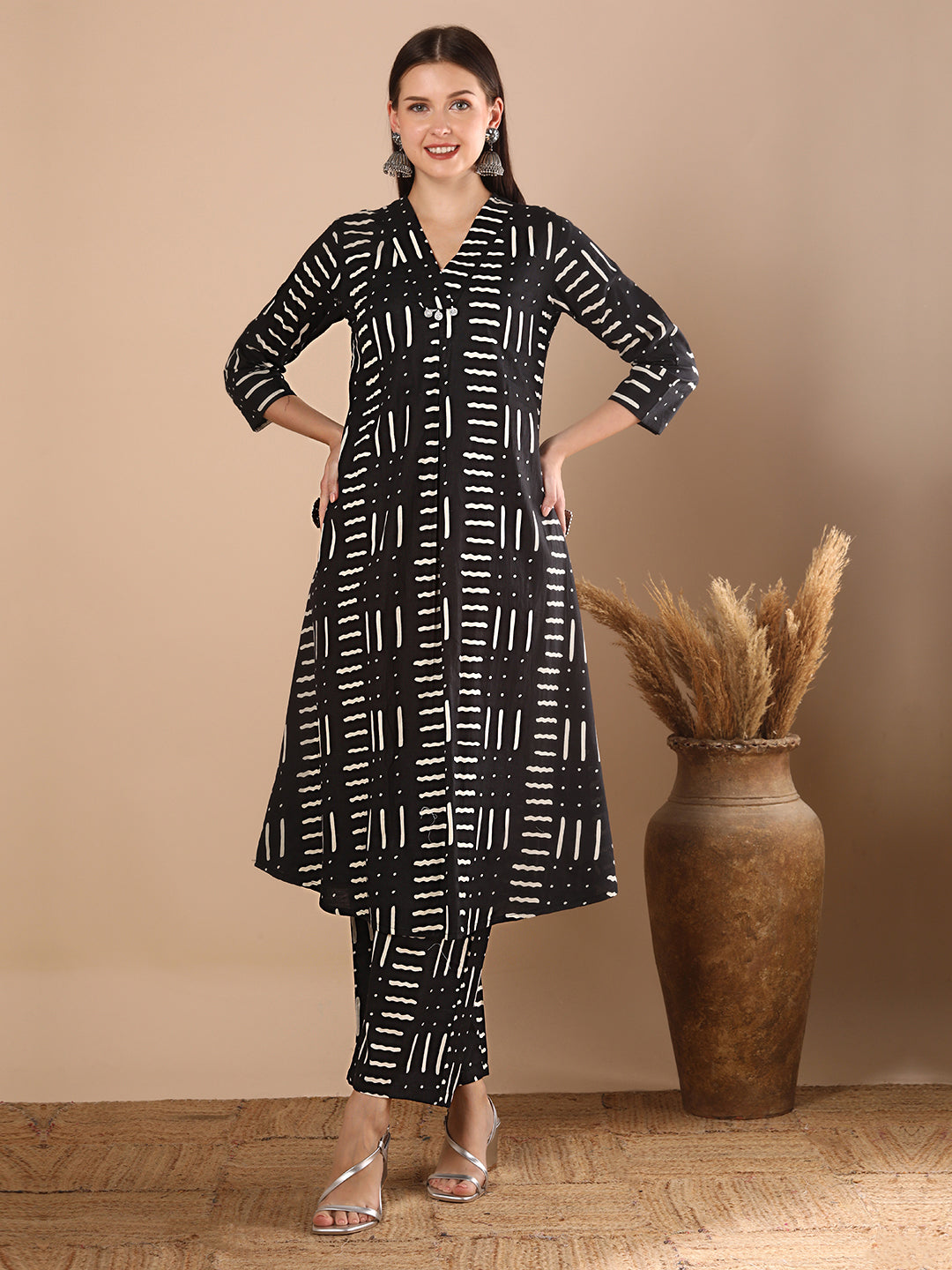 Abstract Geometric Printed A-Line Paneled Co-ord Set - Black