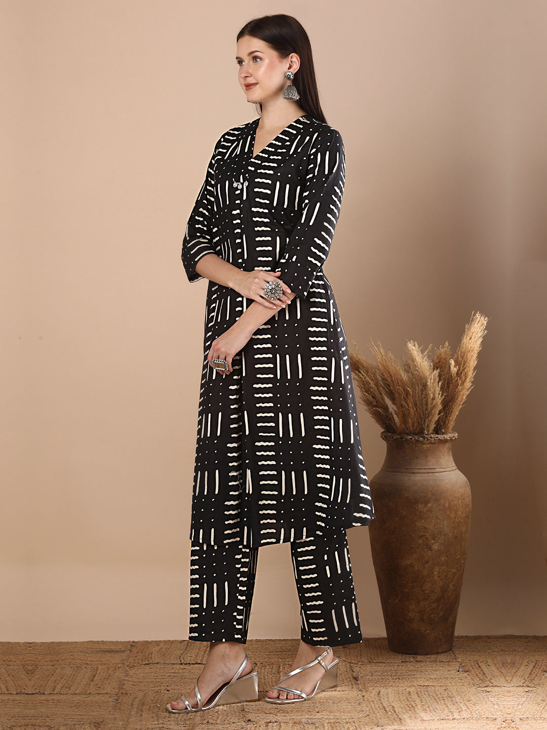 Abstract Geometric Printed A-Line Paneled Co-ord Set - Black