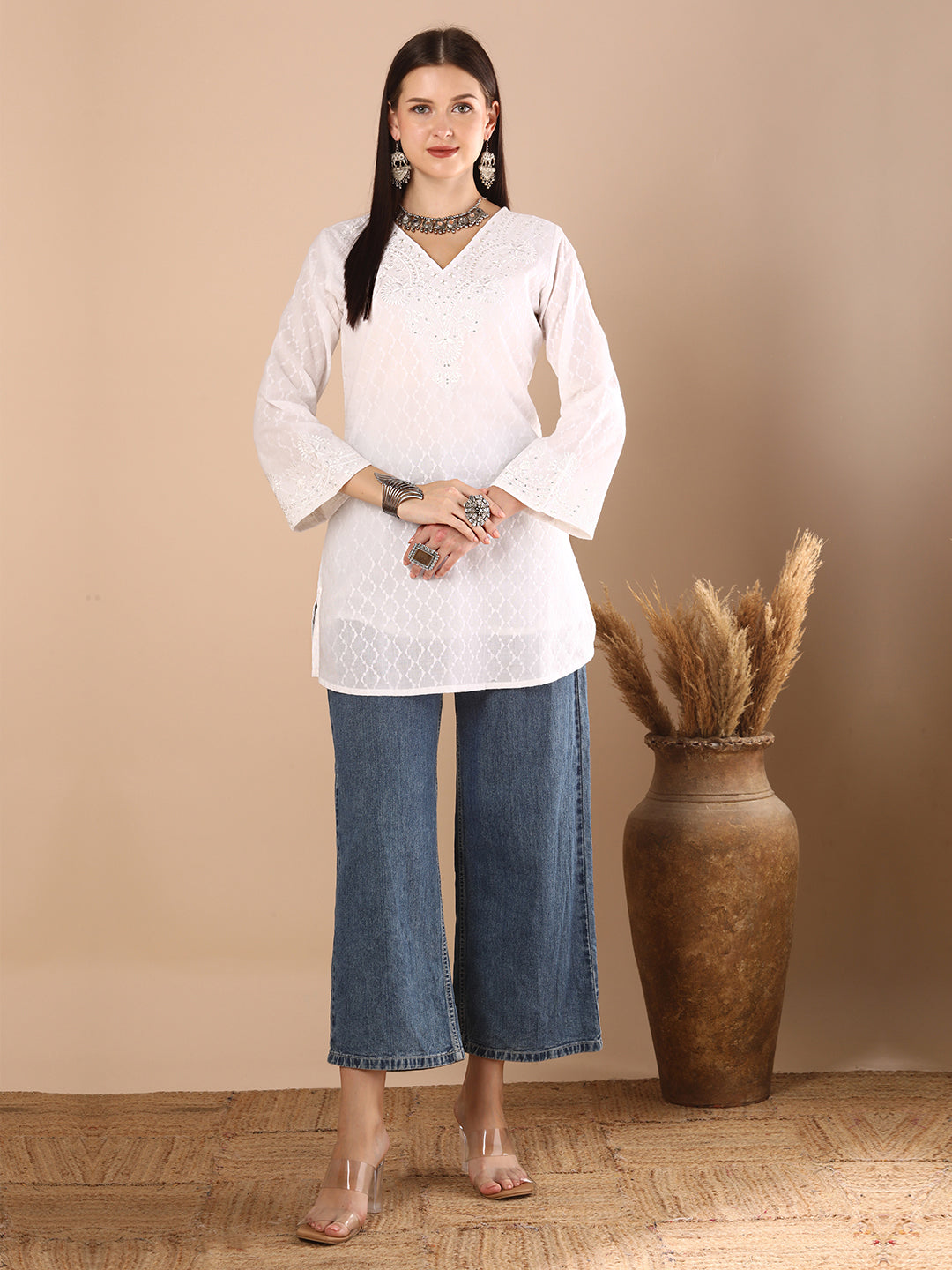 Solid Floral Embroidered Straight Fit Kurti - White